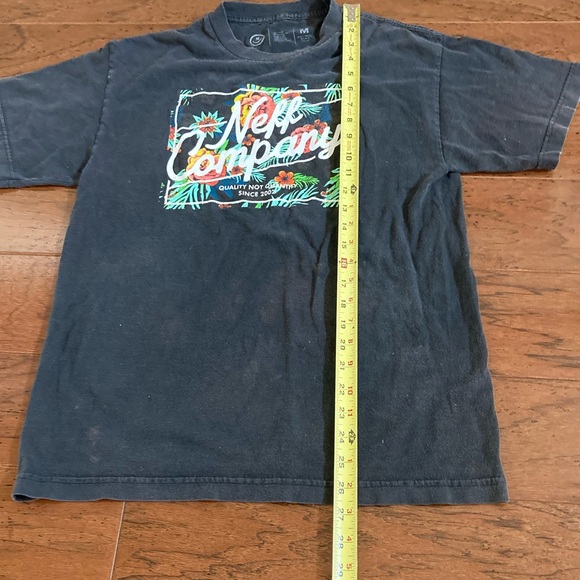 Neff Company T-Shirt - Picture 4 of 6